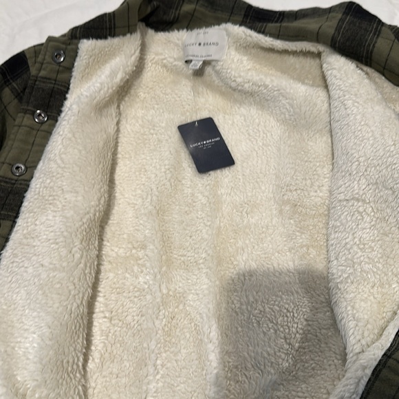 Lucky shirt new with tags size large - Picture 4 of 5